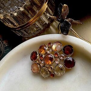 Vintage KC stamped multi-crystal  brooch pin